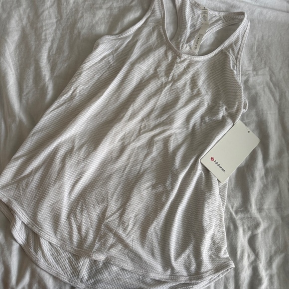 95 🆕🤍 Lululemon Essential Tank - White Herringbone - Picture 6 of 12